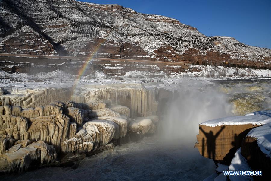 CHINA-YELLOW RIVER-HUKOU WATERFALL-WINTER SCENERY (CN)