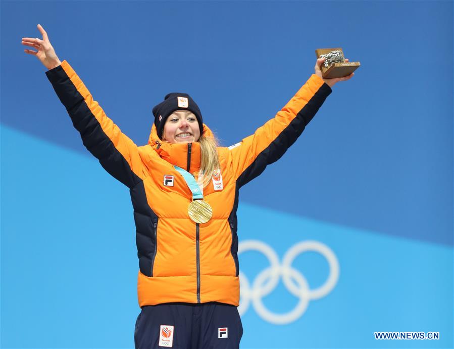 (SP)OLY-SOUTH KOREA-PYEONGCHANG-SPEED SKATING-LADIES' 5000M-MEDAL CEREMONY