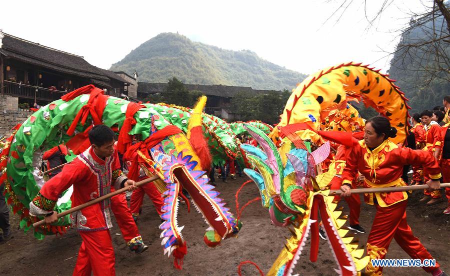 #CHINA-GUIZHOU-TONGREN-DRAGON DANCE (CN)