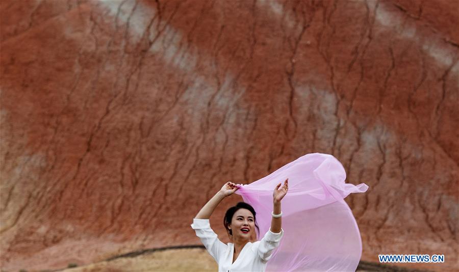 CHINA-GANSU-ZHANGYE-DANXIA LANDFORM (CN)