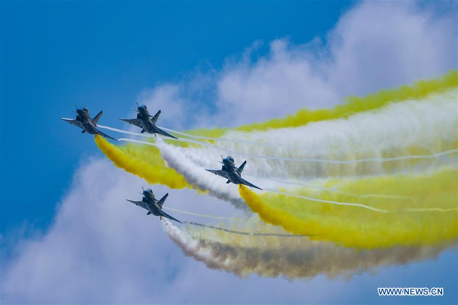 CHINA-GUANGDONG-ZHUHAI-AIRSHOW-OPENING-PERFORMANCE