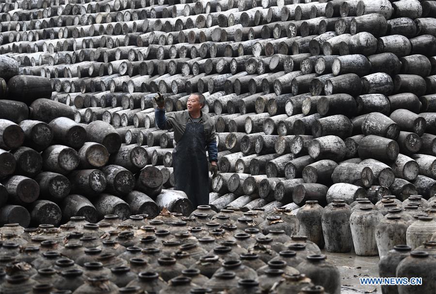 CHINA-ZHEJIANG-SHAOXING-RICE WINE-BREWING (CN) 