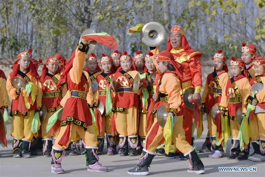 #CHINA-HEBEI-SCHOOL-FOLK MUSIC (CN)