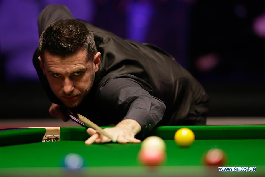 (SP) BRITAIN-LONDON-SNOOKER-MASTERS 2019-TRUMP VS SELBY