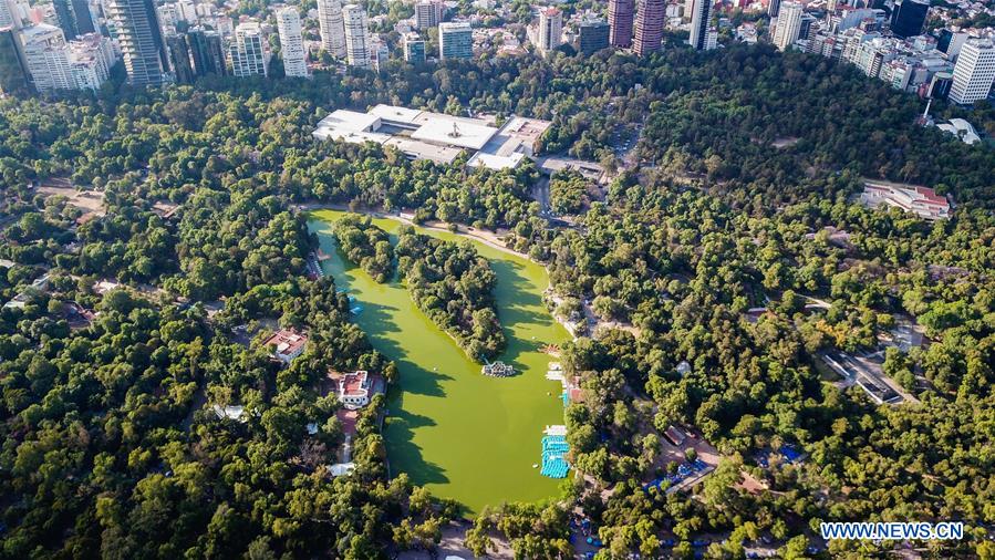 MEXICO-MEXICO CITY-PARK