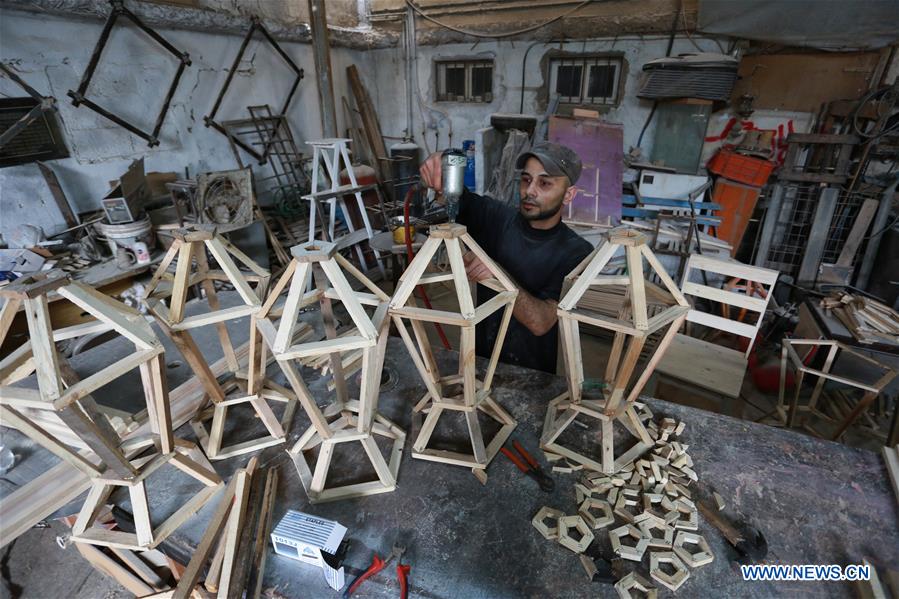 MIDEAST-GAZA CITY-LANTERNS-RAMADAN