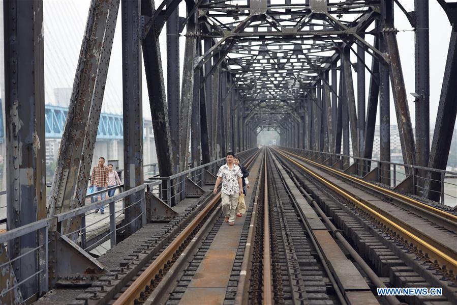 CHINA-CHONGQING-BAISHATUO YANGTZE RIVER RAILWAY BRIDGE (CN)