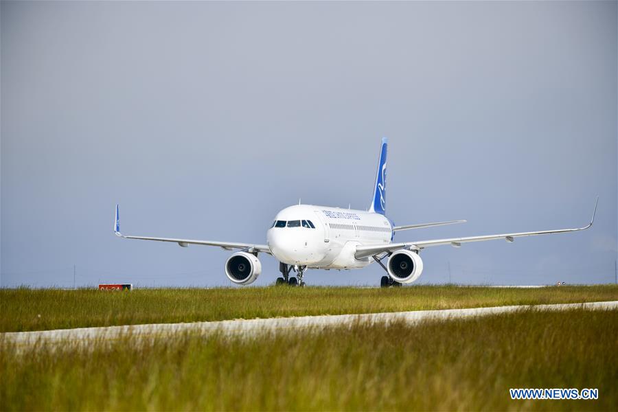 CHINA-CHONGQING-WUSHAN AIRPORT-OPERATION (CN)