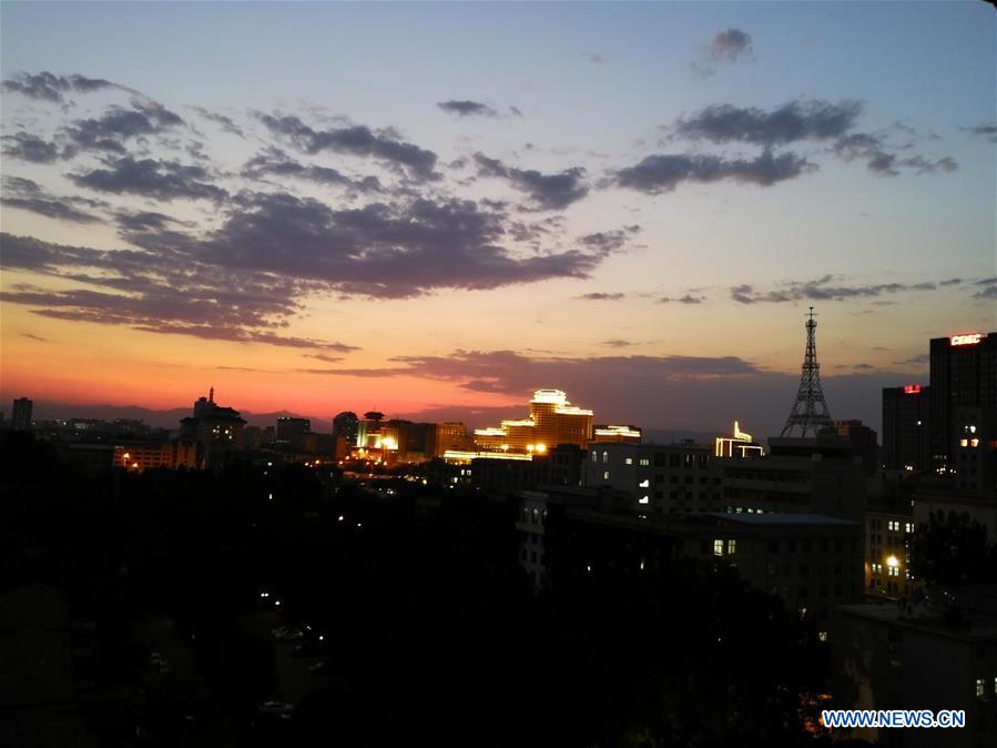 (BeijingCandid)CHINA-BEIJING-SUNSET(CN)