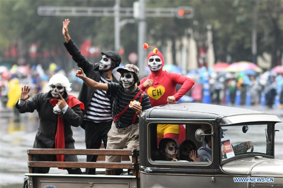 MEXICO-MEXICO CITY-DAY OF THE DEAD-PARADE