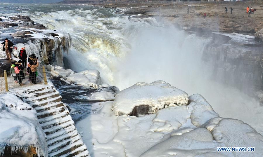 CHINA-SHAANXI-HUKOU WATERFALL-WINTER SCENERY (CN)