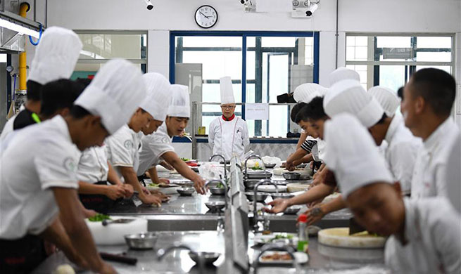 Xinhua Headlines: Cantonese cuisine fires up poverty alleviation opportunities